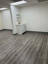 15720 Ventura Blvd, Encino, CA for lease Building Photo- Image 1 of 5