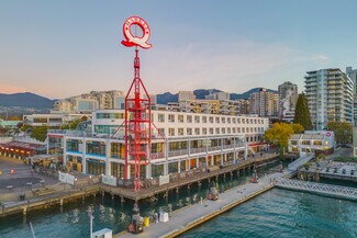 Plus de détails pour 123 Carrie Cates Ct, North Vancouver, BC - Commerce de détail à louer