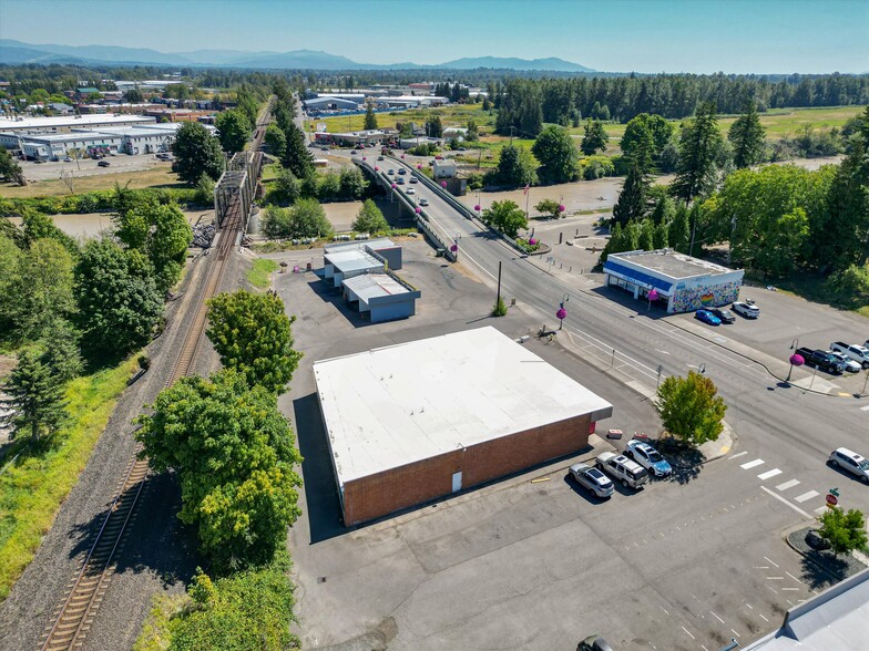 1990 Main St, Ferndale, WA à vendre - Photo du bâtiment - Image 1 de 18