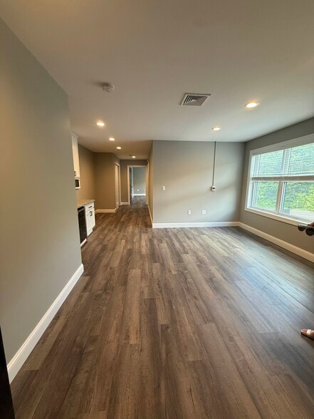 2686 S Pike Ave, Allentown, PA à louer - Photo du bâtiment - Image 3 de 6
