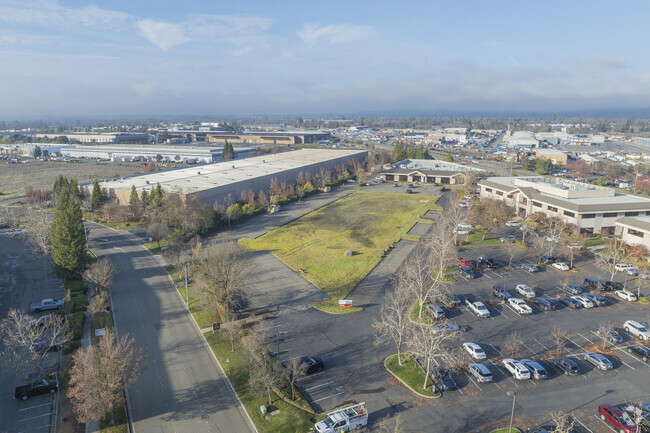 Plus de détails pour 499 Aviation Blvd, Santa Rosa, CA - Terrain à vendre