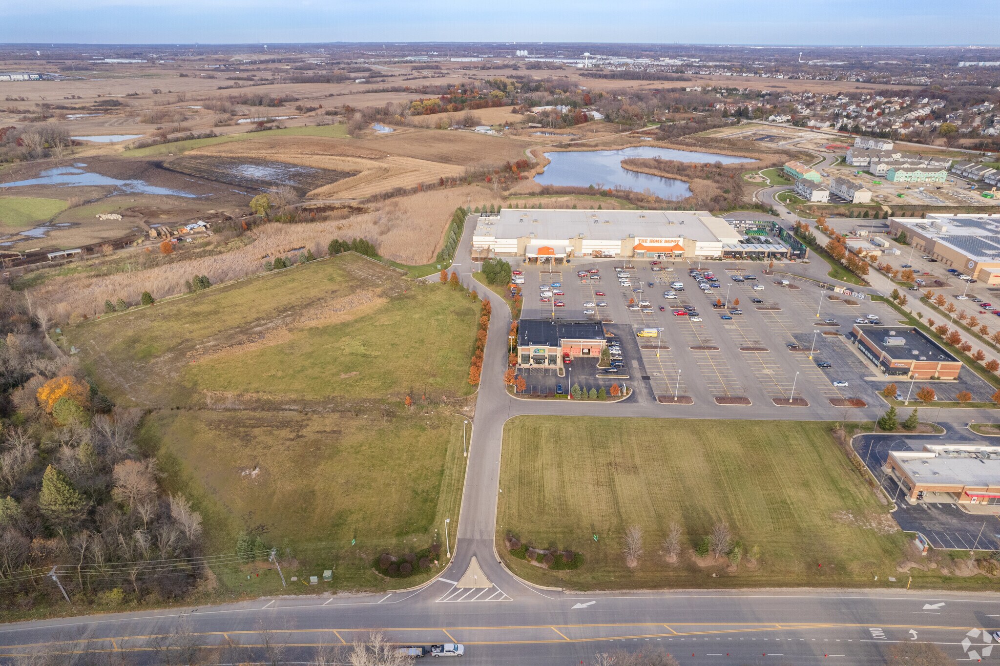 Development on Rt 60 and Rt 63 portefeuille de 2 propriétés à vendre sur LoopNet.ca Photo du bâtiment- Image 1 de 10