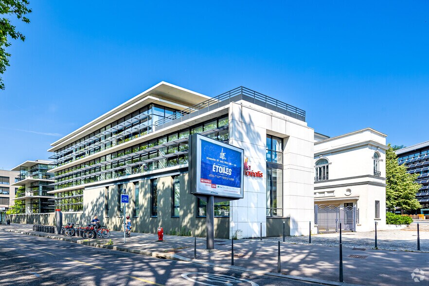 32 Quai Paul Sédallian, Lyon for lease - Building Photo - Image 2 of 2