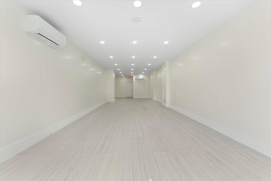 2321 John F Kennedy Blvd, Jersey City, NJ à louer - Photo du bâtiment - Image 2 de 6