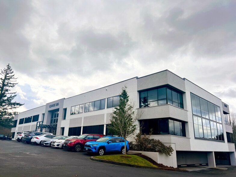 2600 SE 98th Ave, Portland, OR for lease - Building Photo - Image 3 of 19