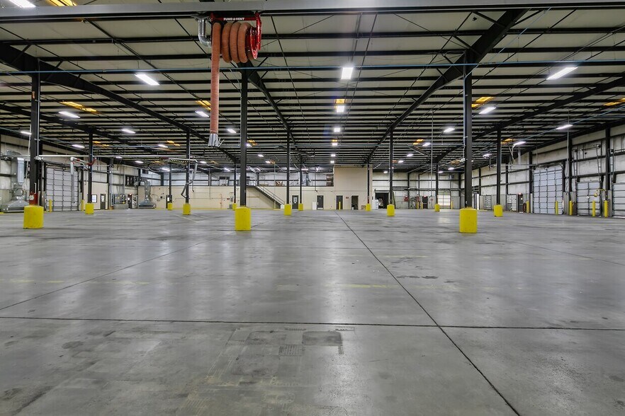 131 Pepsi Ln, Fayetteville, NC for lease - Building Photo - Image 3 of 21