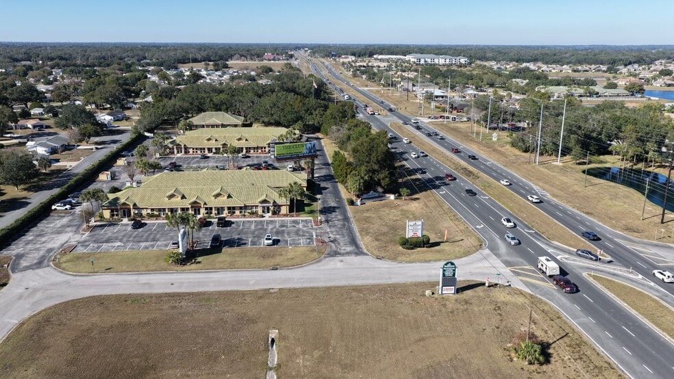 10935 SE 177th Pl, Summerfield, FL à louer - Photo du bâtiment - Image 2 de 13