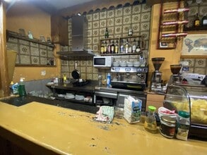 Retail in Barcelona, Barcelona for lease Interior Photo- Image 1 of 1