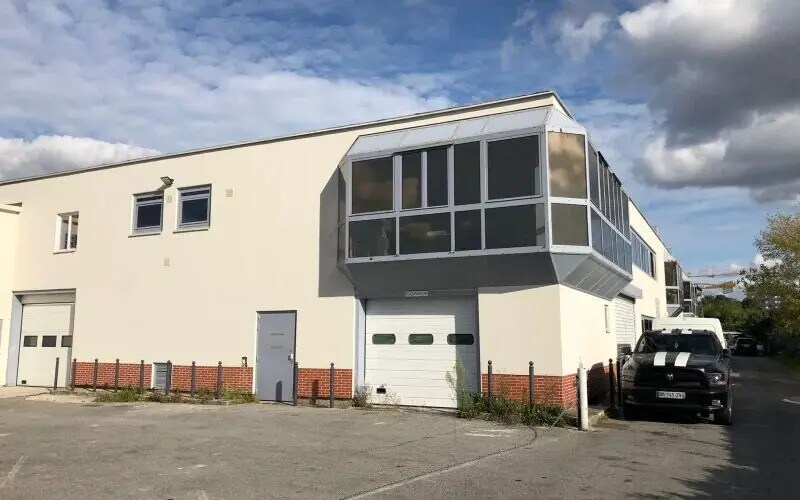 Flex in Champigny-sur-Marne for lease Building Photo- Image 1 of 10