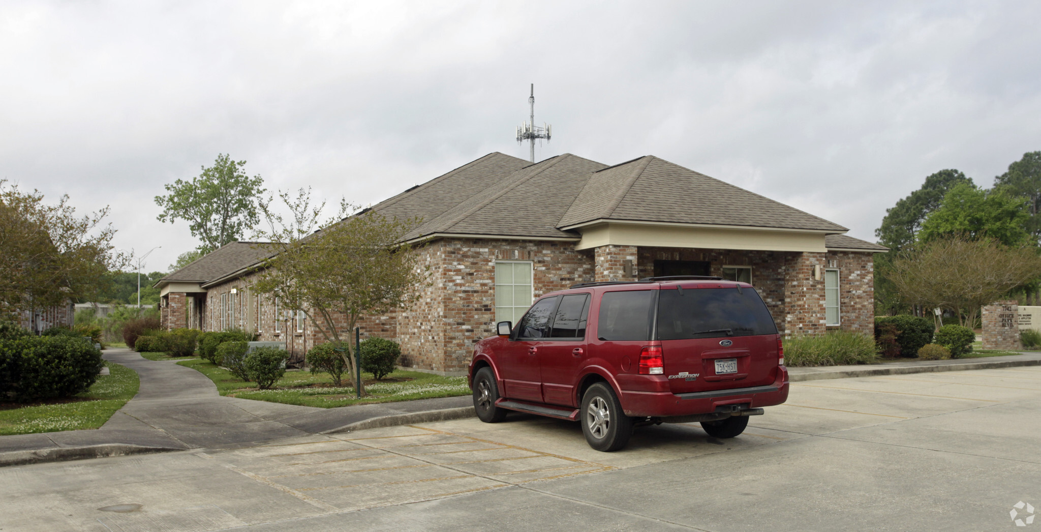 7742 Office Park Blvd, Baton Rouge, LA à vendre Photo principale- Image 1 de 1