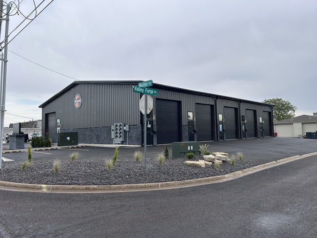 More details for 1-13 Valley Forge Plz, Washington, IL - Industrial for Lease