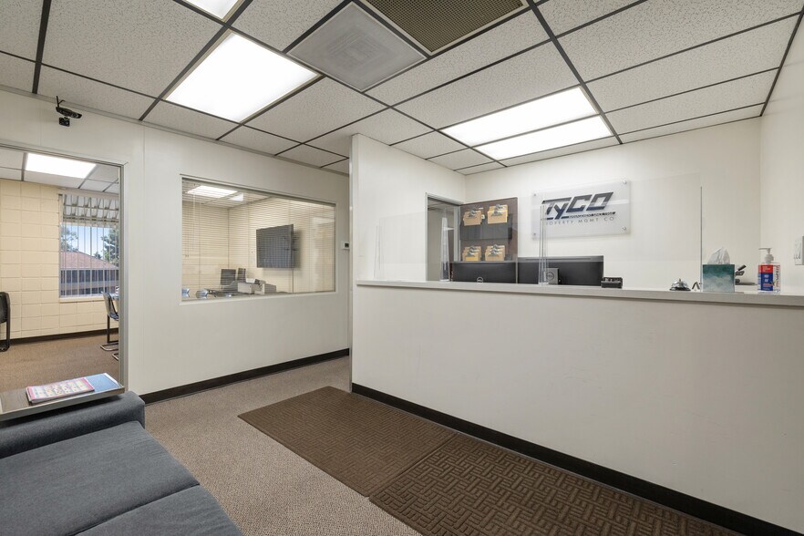 4045 Bonita Rd, Bonita, CA for sale - Matterport 3D Scan - Image 3 of 42