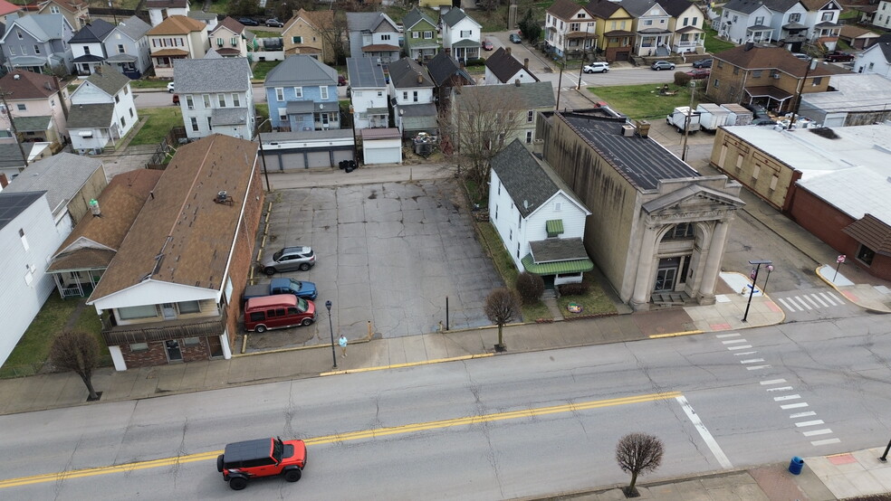 Follansbee Investment Portfolio portfolio of 3 properties for sale on LoopNet.ca - Building Photo - Image 3 of 8