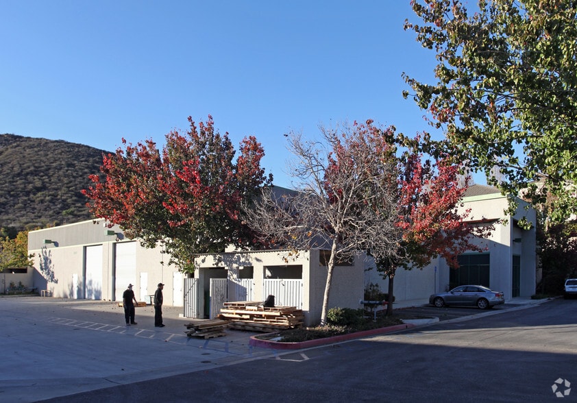 3575 Old Conejo Rd, Newbury Park, CA à louer - Photo du bâtiment - Image 2 de 2