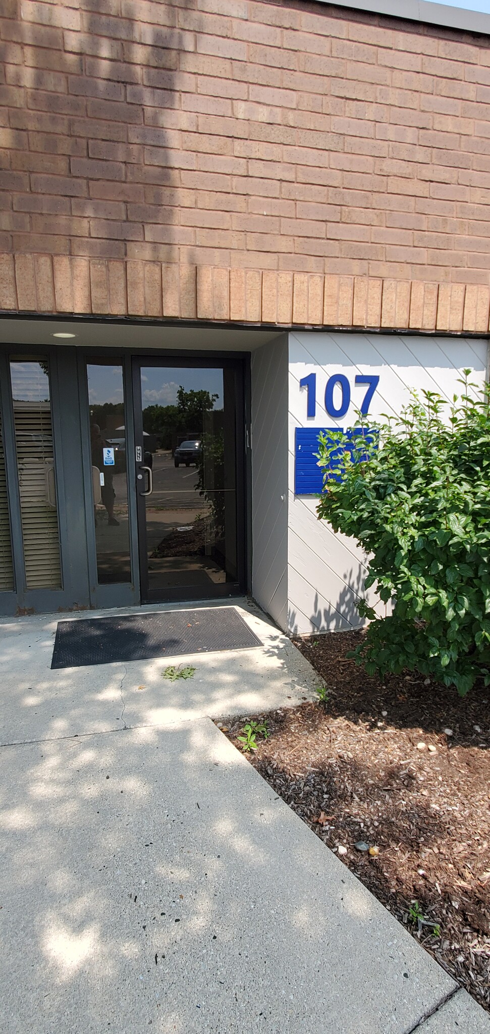 1535 Lake Cook Rd, Northbrook, IL for lease Building Photo- Image 1 of 11