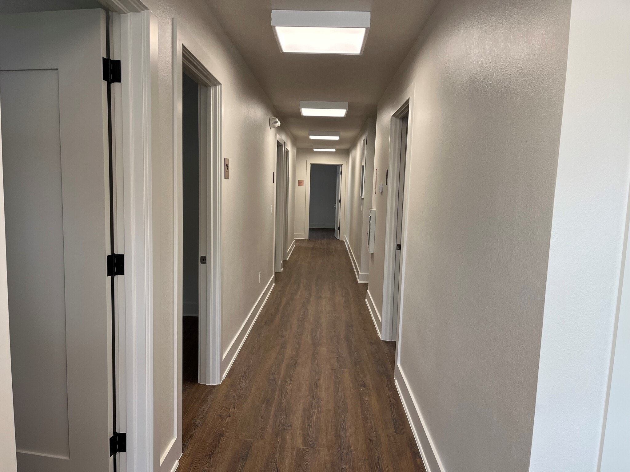 125 Rose, Buda, TX for lease Interior Photo- Image 1 of 4