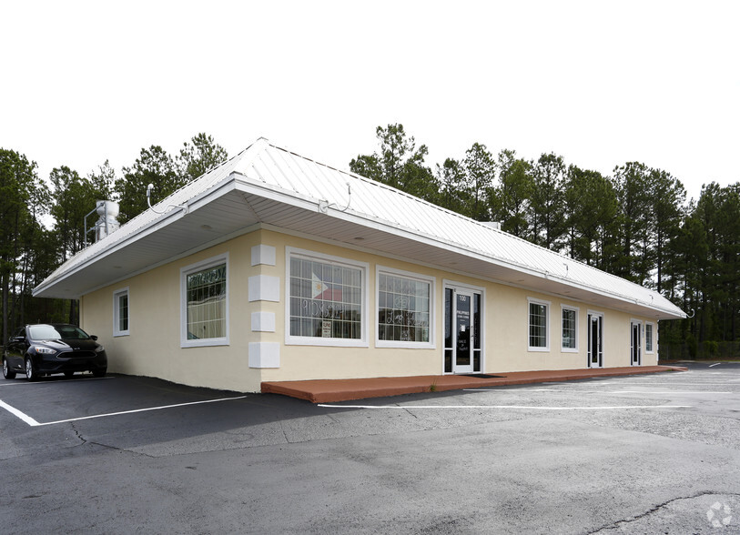 4902 Yadkin Rd, Fayetteville, NC for sale - Primary Photo - Image 1 of 1