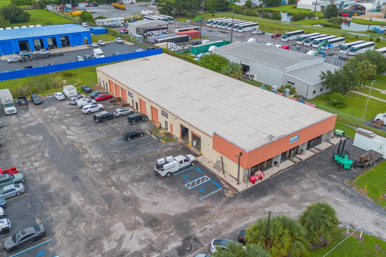 955 W Taft Vineland Rd, Orlando, FL for lease Building Photo- Image 1 of 7