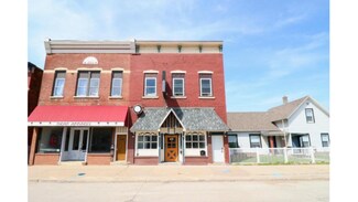 Plus de détails pour 717 Rose St, La Crosse, WI - Commerce de détail à louer