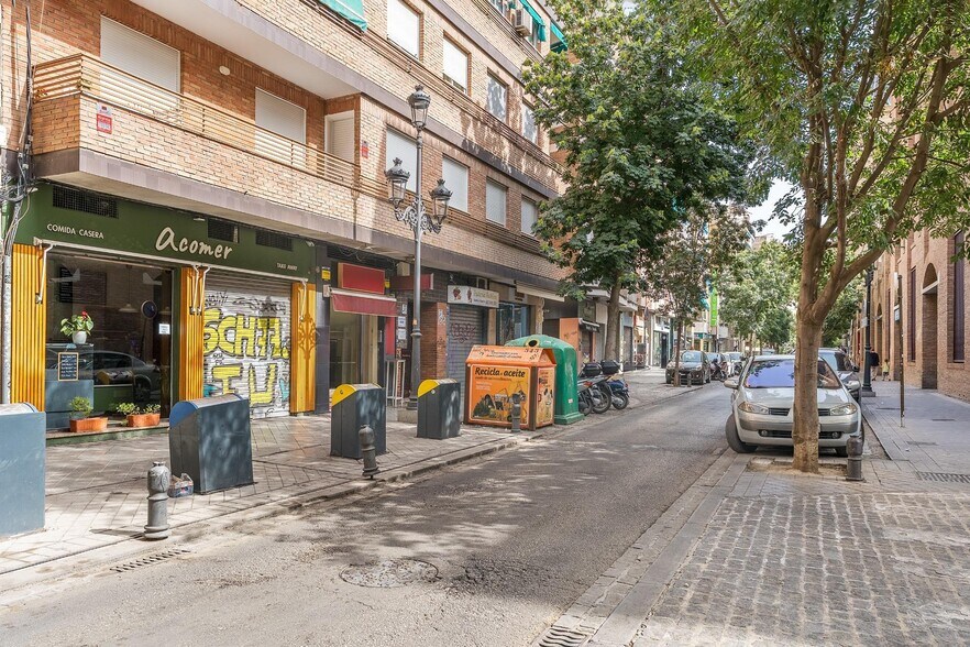 Retail in Granada, Granada for sale - Building Photo - Image 1 of 8
