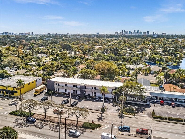 120 E Oakland Park Blvd, Fort Lauderdale, FL for lease - Building Photo - Image 2 of 4