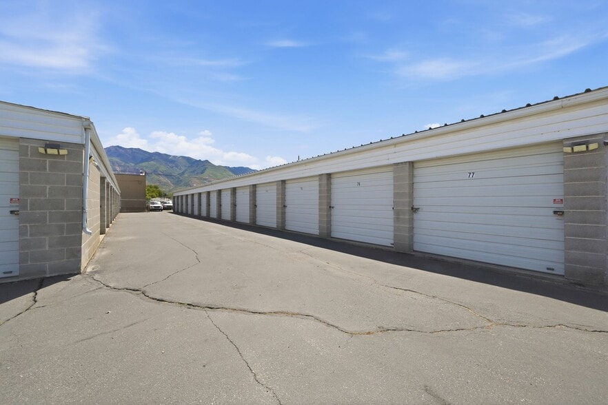 3272 Stephens Ave, Ogden, UT à vendre - Photo du bâtiment - Image 3 de 21