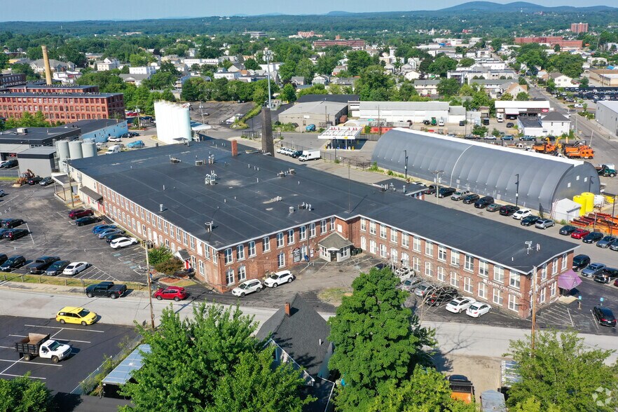 60 Rogers St, Manchester, NH à louer - Photo principale - Image 2 de 3