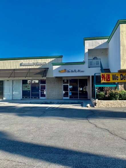 750 S Atlantic Blvd, Monterey Park, CA for lease - Building Photo - Image 2 of 5