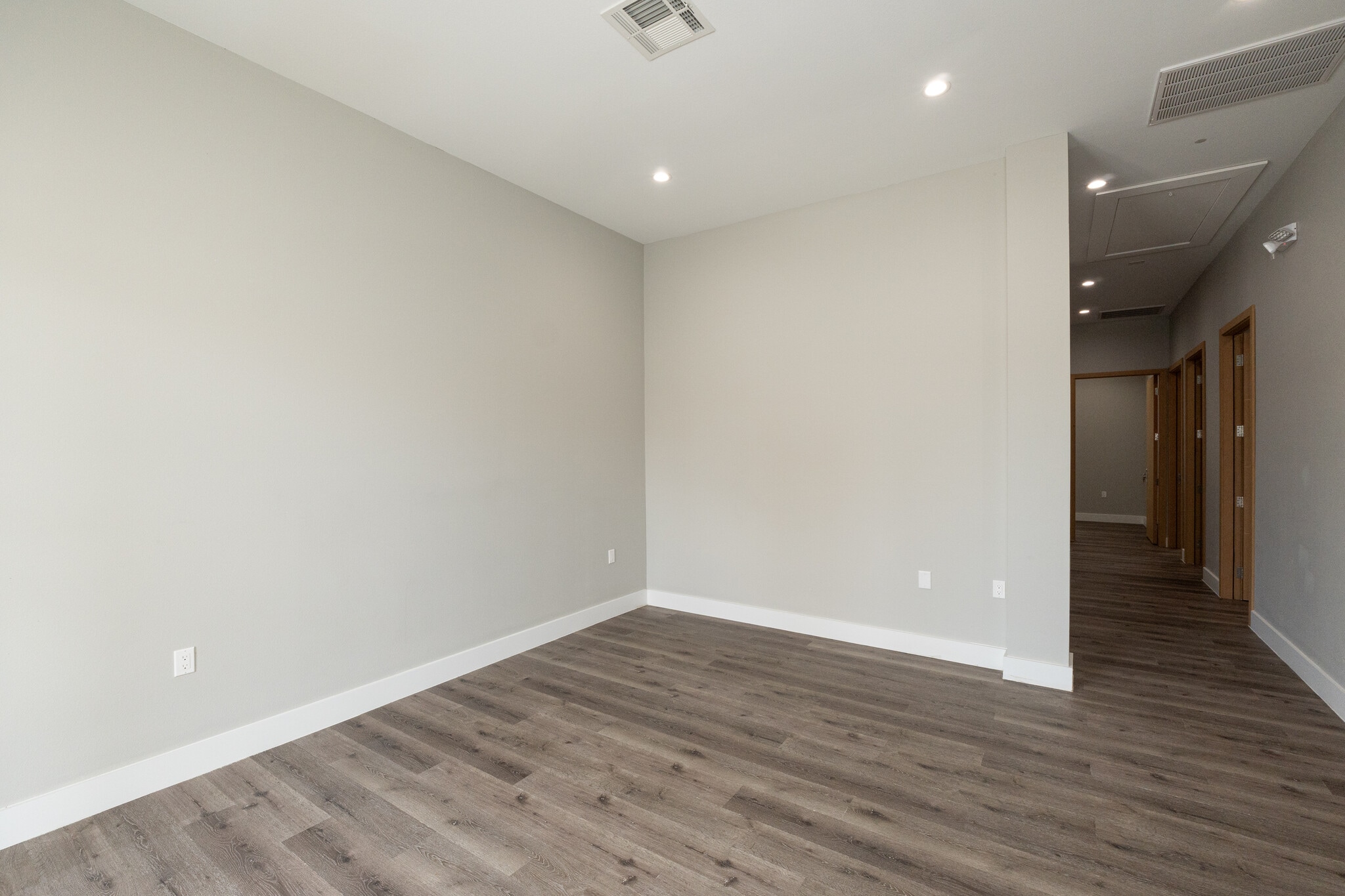 8525 N Sam Houston Pkwy E, Humble, TX à louer Photo intérieure- Image 1 de 19