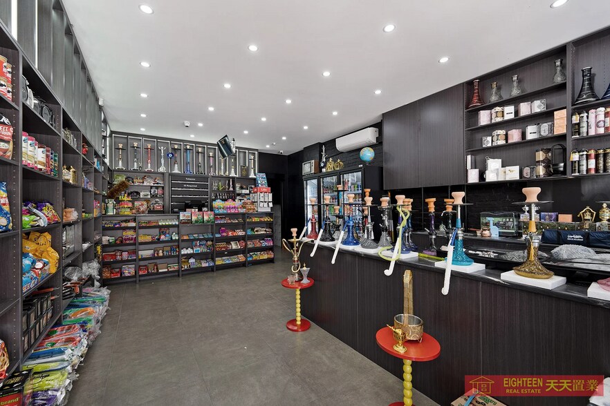 26 Frederick St, Rockdale for sale - Interior Photo - Image 3 of 7