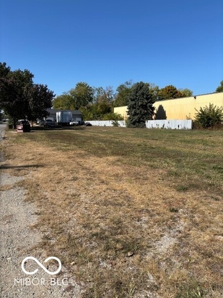 1120 E Vine St, Noblesville, IN à vendre - Photo du bâtiment - Image 2 de 4