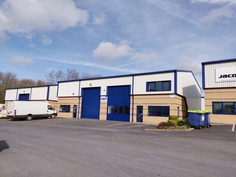 Walter Leigh Way, Leigh à louer - Photo du bâtiment - Image 3 de 5