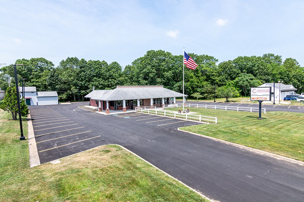 6595 Post Rd, North Kingstown, RI à vendre Photo du bâtiment- Image 1 de 39