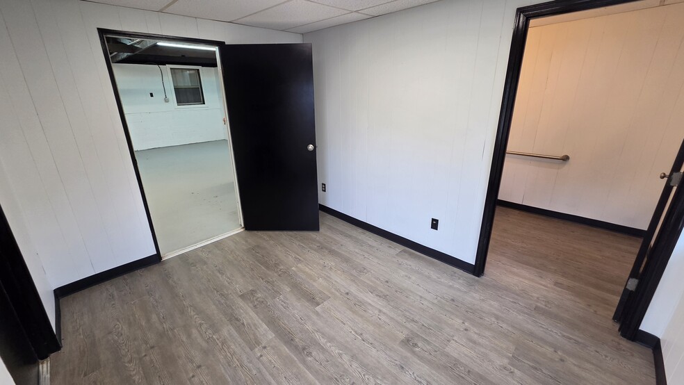 4038 Hartley St, Charlotte, NC for lease - Building Photo - Image 3 of 13