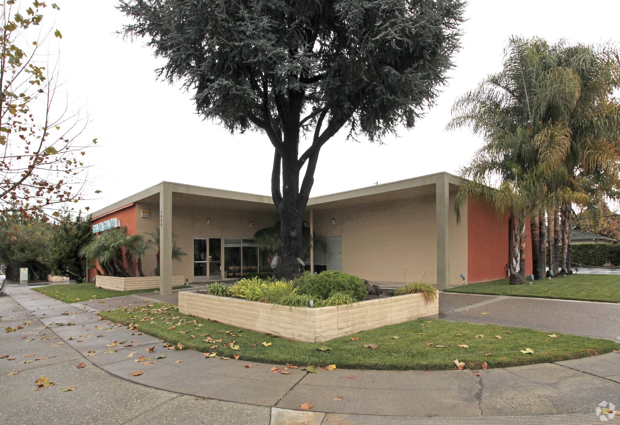 1020 S Winchester Blvd, San Jose, CA à louer Photo du bâtiment- Image 1 de 9