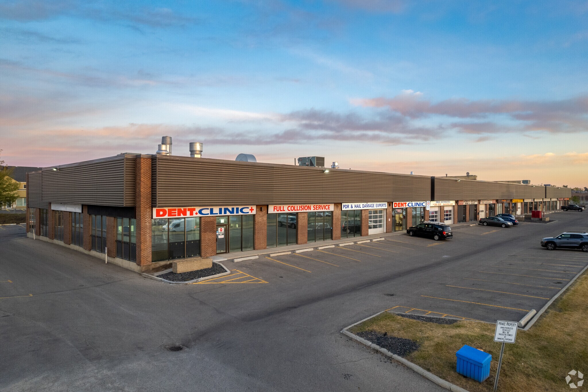 727 33rd St NE, Calgary, AB for sale Primary Photo- Image 1 of 1