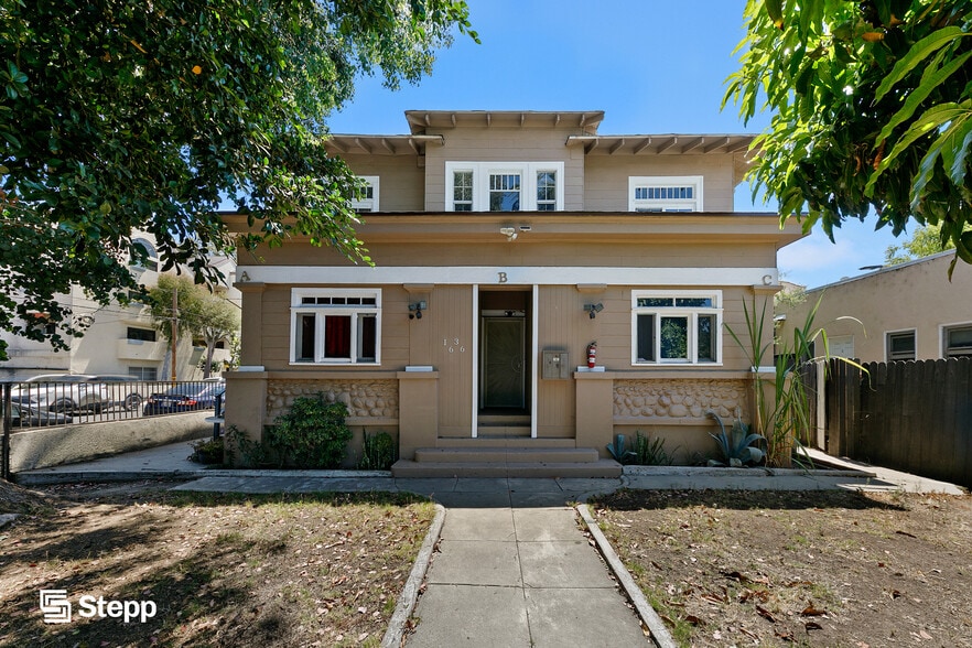 1636 N Stanton Pl, Long Beach, CA for sale - Primary Photo - Image 1 of 14