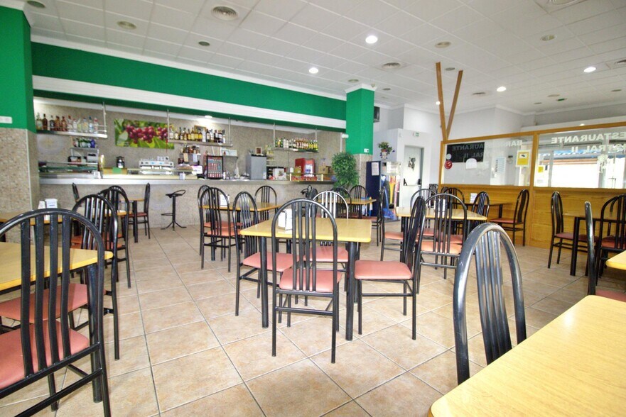 Retail in Elche, Alicante for sale - Building Photo - Image 1 of 42