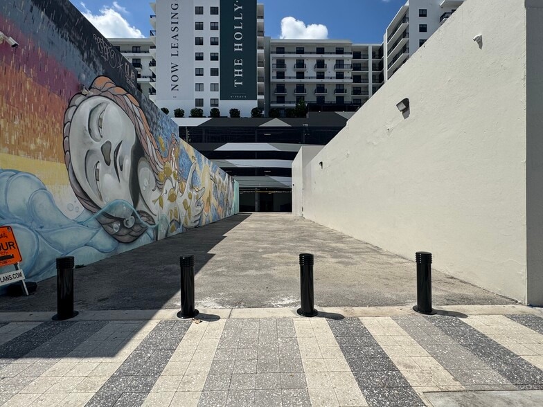 2020 Harrison St, Hollywood, FL à louer - Photo du bâtiment - Image 3 de 9