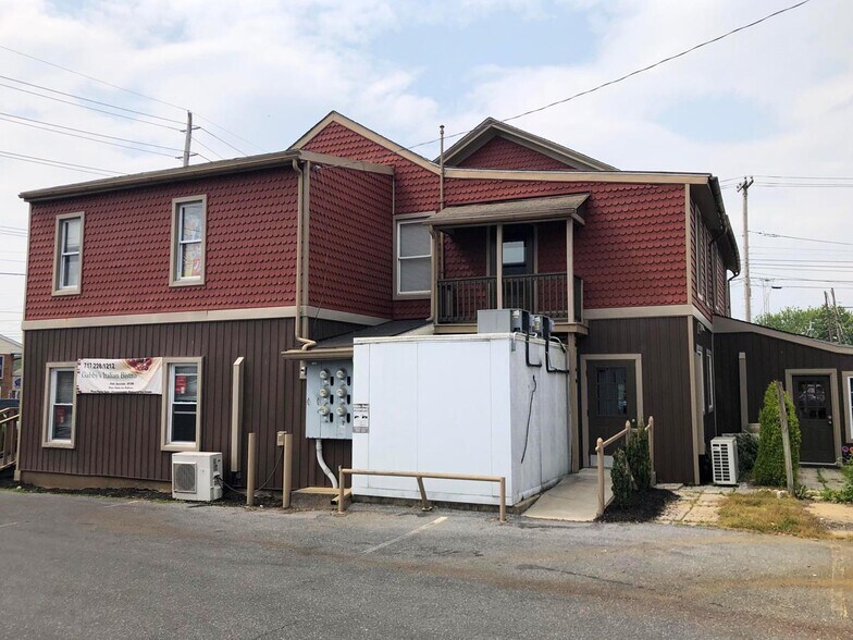 452 E Cumberland St, Lebanon, PA à louer - Photo du bâtiment - Image 3 de 5