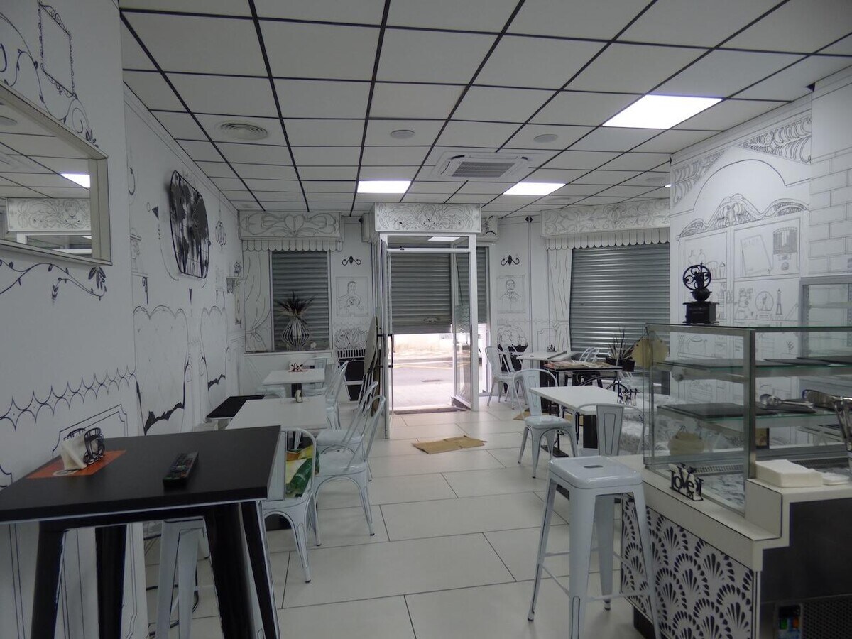 Malgrat de Mar, BAR 08380 - Unit 1 - - Interior Photo - Image 2 of 13