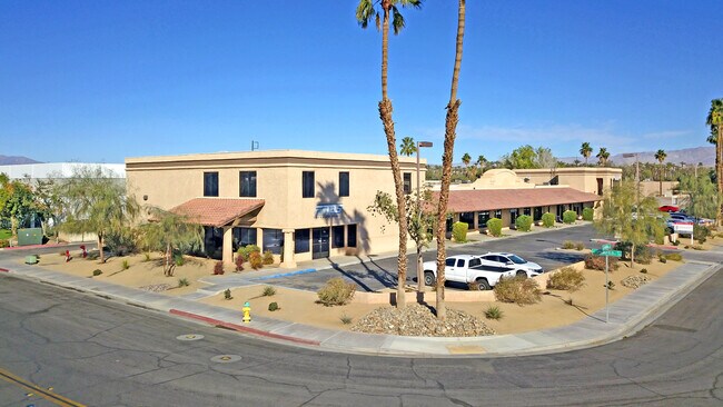 Plus de détails pour 39725 Garand Ln, Palm Desert, CA - Local d'activités à louer