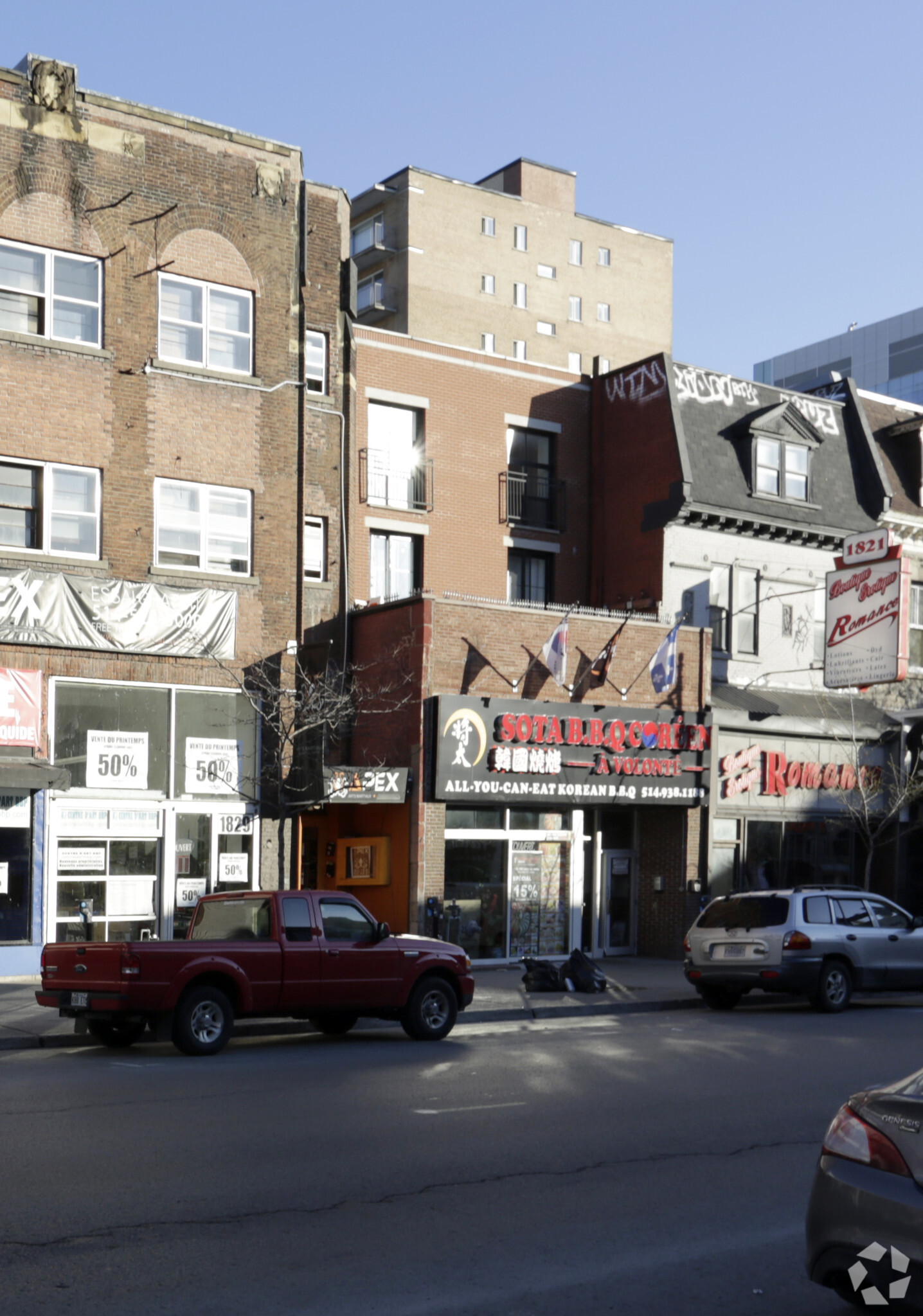 1823-1825 Rue Sainte-Catherine O, Montréal, QC for sale Primary Photo- Image 1 of 3