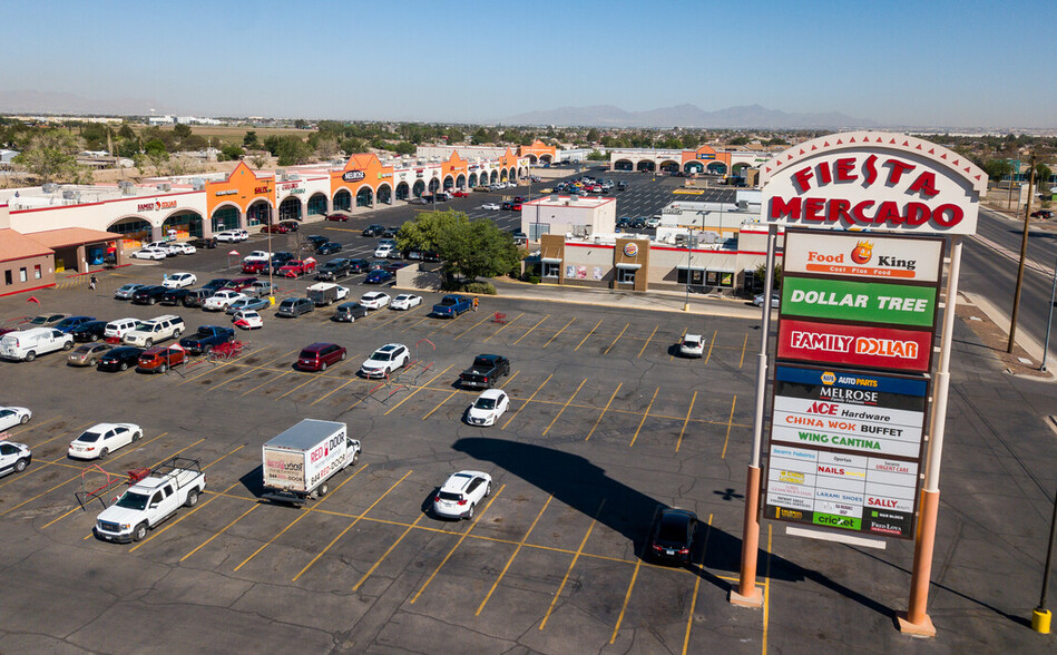 Fiesta Mercado Shopping Center portfolio of 6 properties for sale on LoopNet.ca - Building Photo - Image 1 of 19