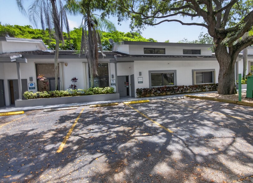 10717 Sw 104th St, Miami, FL à vendre - Photo du bâtiment - Image 2 de 46