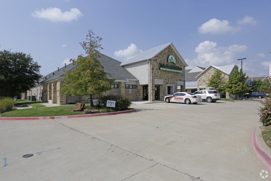 5801 Virginia Pky, McKinney, TX à louer - Photo du bâtiment - Image 3 de 6