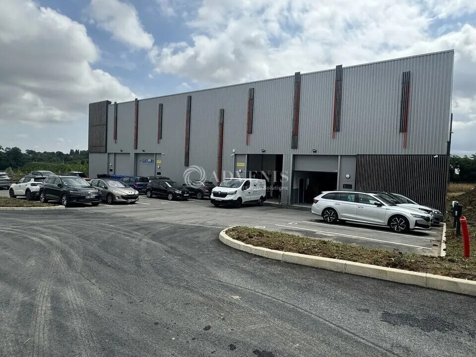 Flex dans Louvres à louer Photo du bâtiment- Image 1 de 8