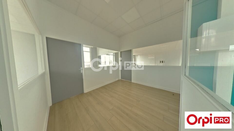 Bureau dans Roubaix à louer - Photo intérieure - Image 3 de 12