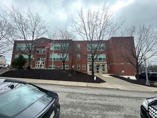 More details for 3809 Dalewood St, Brentwood, PA - Specialty for Sale