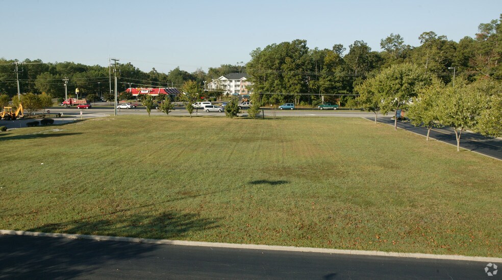 8104 George Washington Memoria Hwy, Yorktown, VA à vendre - Photo du bâtiment - Image 3 de 4